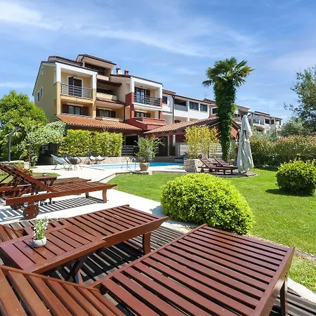 Apartment Hundefreundliches Studio-apartment Mit Pool, Babybett, Grill, Parkplatz Rovinj